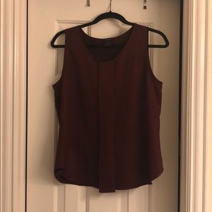 Maroon tank top